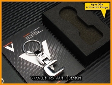 Mercedes C Class Serisi Logo Amblem Özel Krom C Anahtarlık