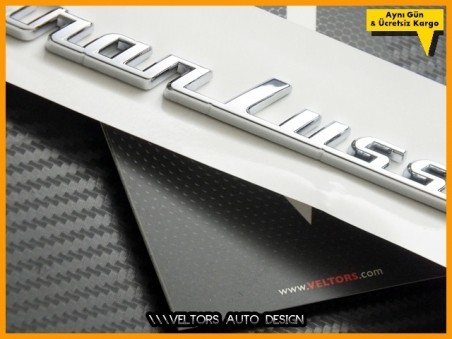 Maserati Granlusso Yan Yazı Granlusso Logo Amblem
