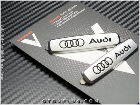 Audi Koltuk Döşeme Logo Amblem Seti