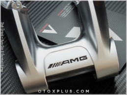 Mercedes AMG Direksiyon Köprü Eki Yazı Logo Amblem