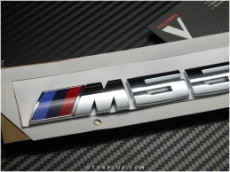 BMW 5 Serisi M 550 d / M550 d Bagaj Yazı Logo Amblem BMW 5 Serisi M 550 d / M550 d Bagaj Yazı Logo Amblem