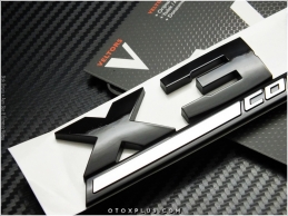 BMW Black / Siyah X3 M Competition Bagaj Logo Amblem Seti