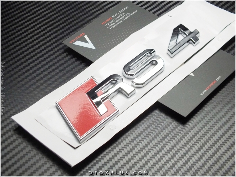 Audi A4 Serisi RS4 Bagaj Yazı Logo Amblem