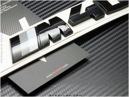 BMW X4 Glossy Black / Parlak Siyah X4 M40d Bagaj Yazı Logo Amblem Seti