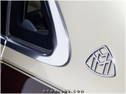 Mercedes MAYBACH Yan Logo Amblem Seti
