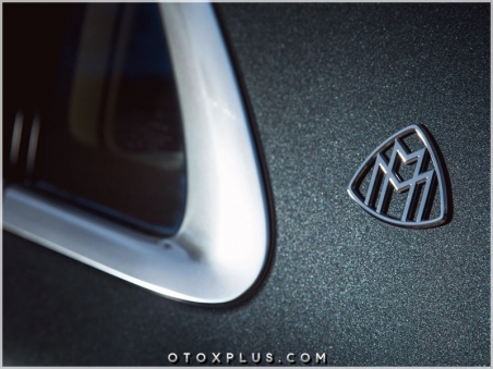 Mercedes MAYBACH Yan Logo Amblem Seti