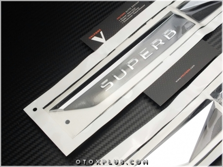 Skoda Superb Yan Çamurluk Superb Logo Amblem Seti