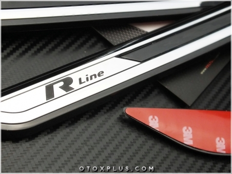 VW Passat B8 R Line R Yan Çamurluk Passat Logo Amblem Seti