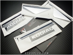Skoda Kodiaq Yan Yazı Çamurluk Kodiaq Logo Amblem Seti