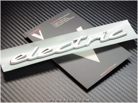 Porsche Taycan Electric Yan Yazı electric Logo Amblem