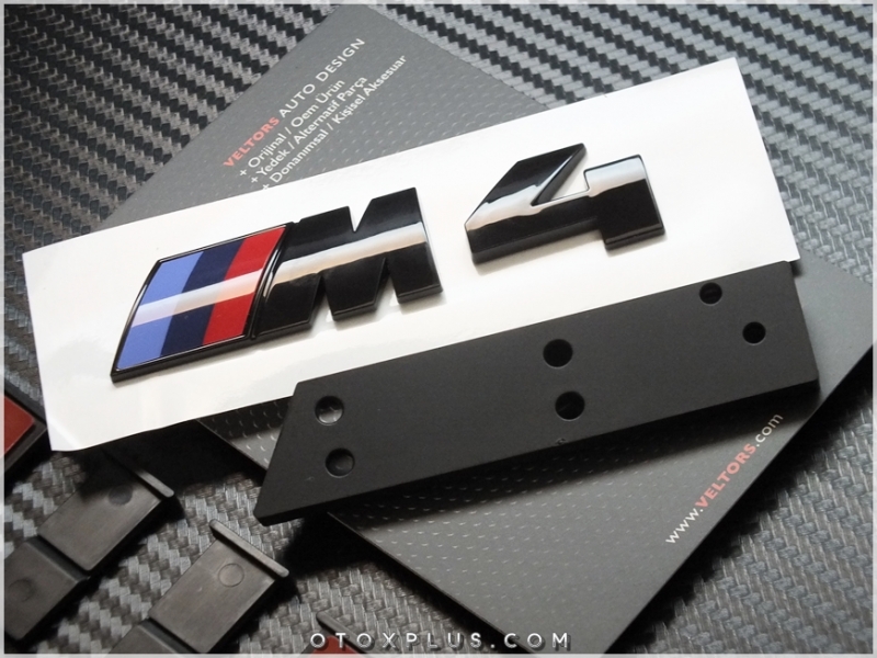 BMW Siyah / Black Ön Izgara M4 Logo Amblem