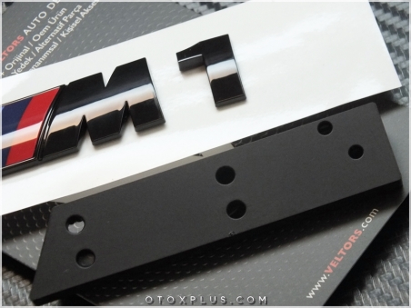 BMW Siyah / Black Ön Izgara M1 Logo Amblem