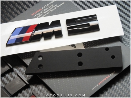 BMW Siyah / Black Ön Izgara M5 Logo Amblem