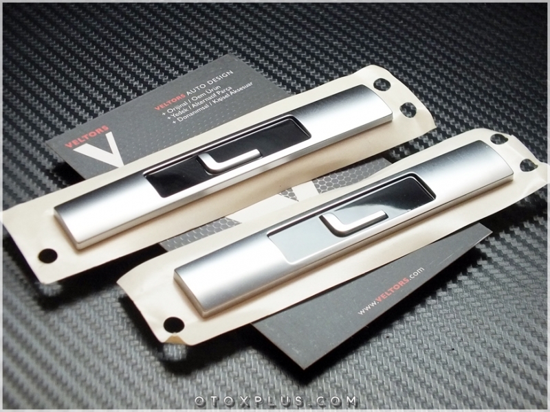 Range Rover Yan Kapı L Logo Amblem Seti