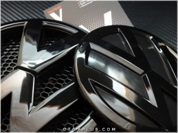 VW Transporter T5 Piano Black Ön Izgara Bagaj Logo Amblem