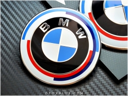 BMW 50. Yıl Ön Kaput Arka Bagaj Logo Amblem Seti BMW 50. Yıl Ön Kaput Arka Bagaj Logo Amblem Seti