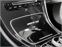 Mercedes Yeni Nesil Konsol Kokpit AMG Yazı Logo Amblem