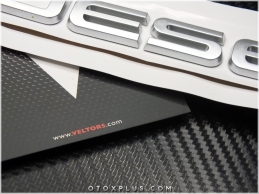 Range Rover Gri VOGUE SE Logo Amblem