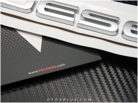 Range Rover Gri VOGUE SE Logo Amblem