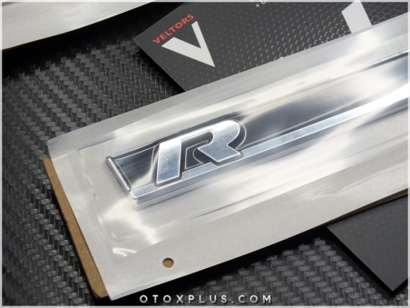 VW R Line R Yan Çamurluk Logo Amblem Seti