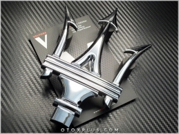 Maserati Ön Izgara Logo Maserati Ön Logo Amblem Maserati Ön Izgara Logo Maserati Ön Logo Amblem