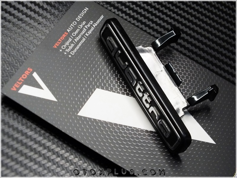 Audi Q5 / SQ5 Quattro Ön Izgara Logo Amblem