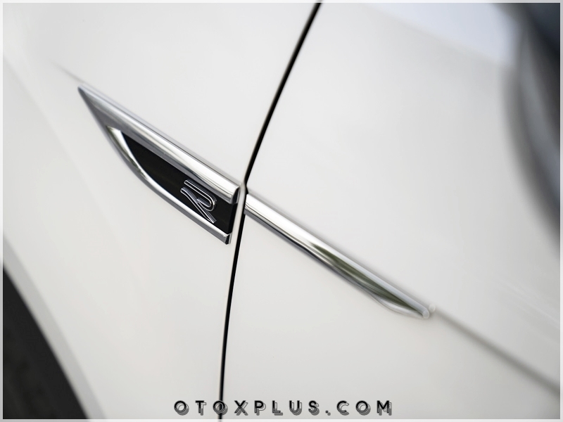 VW T-Roc R Line Yan Yazı R Çamurluk Logo Amblem Seti