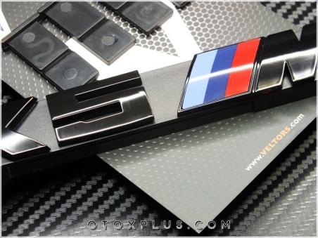 BMW X5 Ön Izgara X5 M Logo Amblem