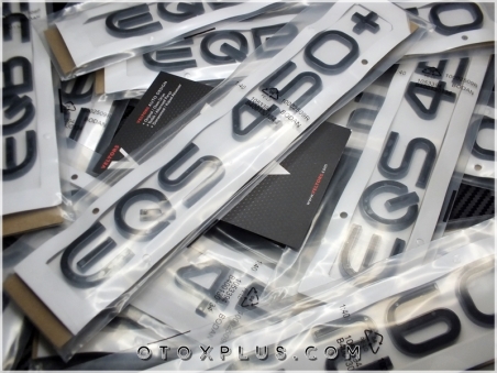 Mercedes EQA / EQB / EQC / EQE / EQS Black / Siyah Yazı Logo Amblem