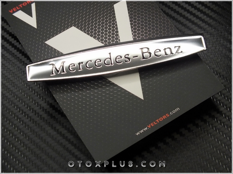 Mercedes Torpido Kokpit Konsol İç Logo Amblem Mercedes Torpido Kokpit Konsol İç Logo Amblem
