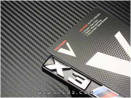 BMW Izgara X3 M Logo Amblem