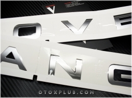 Range Rover Gri Velar Kaput Logo Amblem Seti