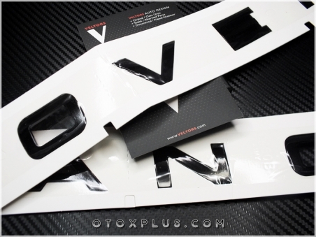 Range Rover Parlak Siyah Velar Kaput Logo Amblem Seti