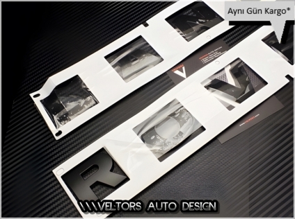 Land Rover Ön Kaput Arka Bagaj Yazı Logo Amblem