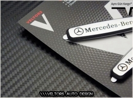 Mercedes Döşeme Paspas Logo Amblem Seti