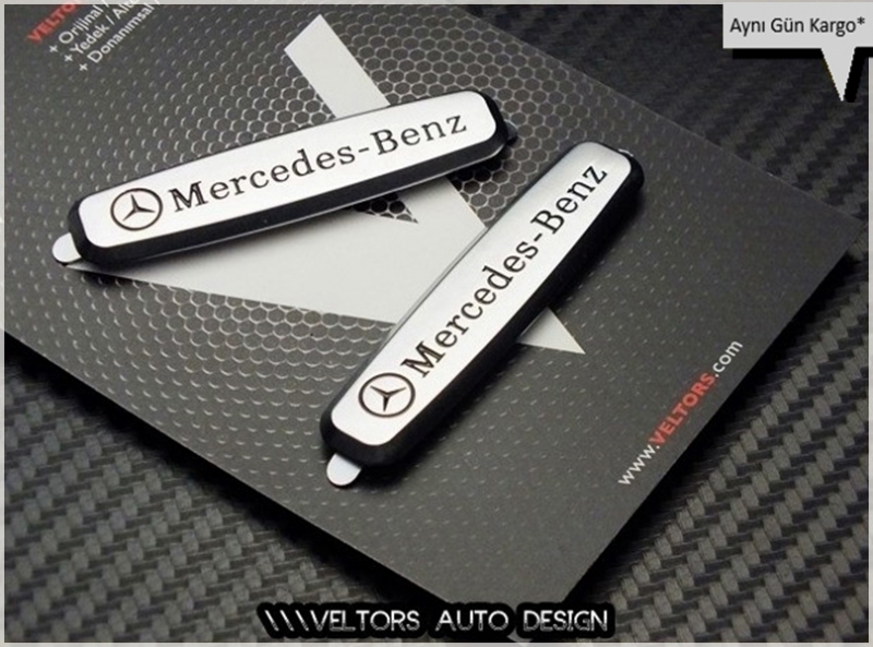 Mercedes Döşeme Paspas Logo Amblem Seti