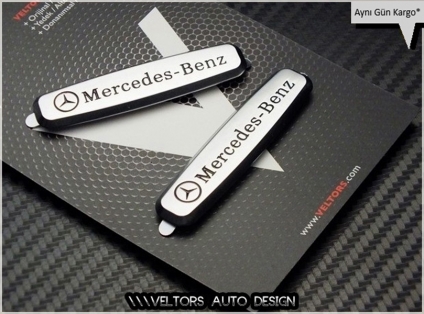 Mercedes Döşeme Paspas Logo Amblem Seti
