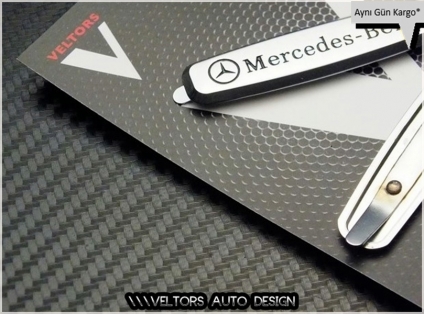 Mercedes Döşeme Paspas Logo Amblem Seti
