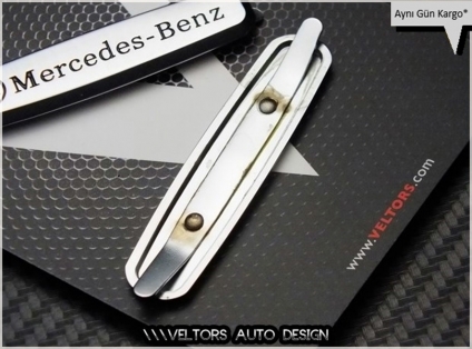 Mercedes Döşeme Paspas Logo Amblem Seti