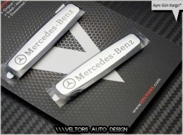 Mercedes Döşeme Paspas Logo Amblem Seti