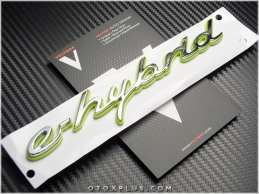 Porsche e- hybrid Yazı e- hybrid Logo Amblem